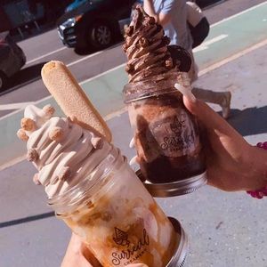 Meet your Posher, Selena